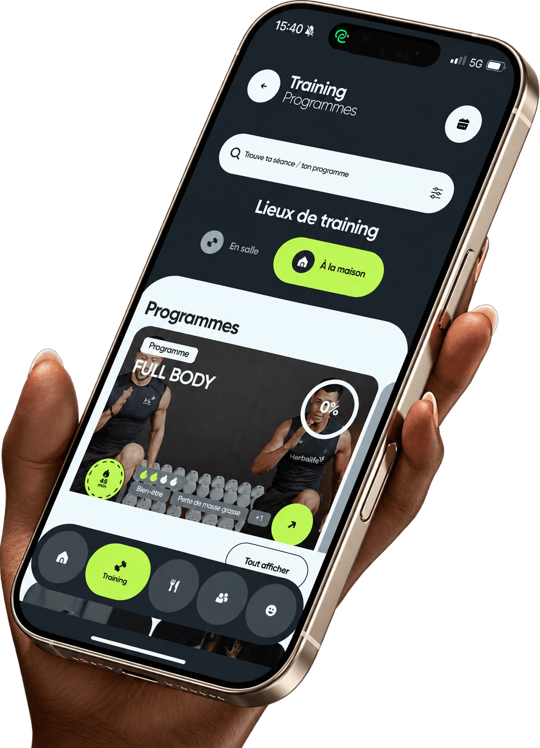 Application mobile Get Fit Now tenue en main